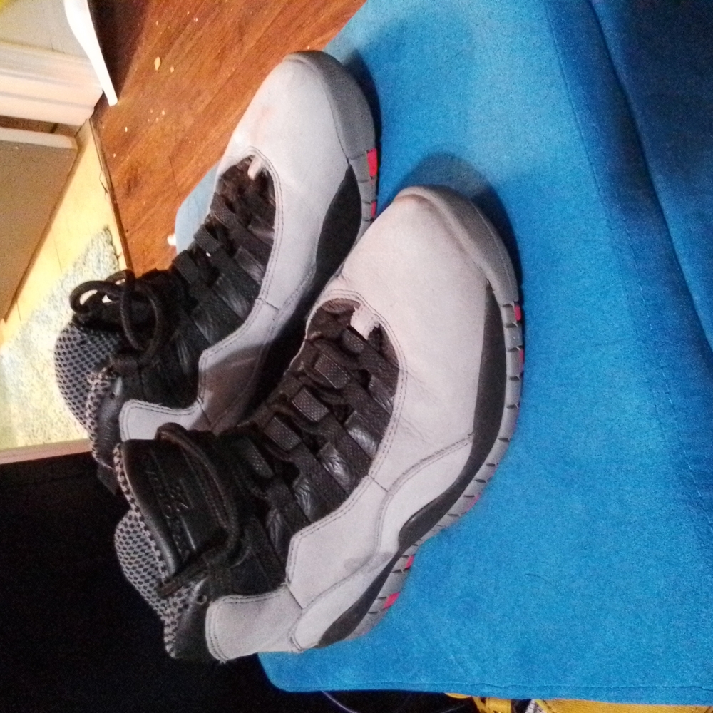 Air Jordan Retro 10 'Cool Grey' size 7.5